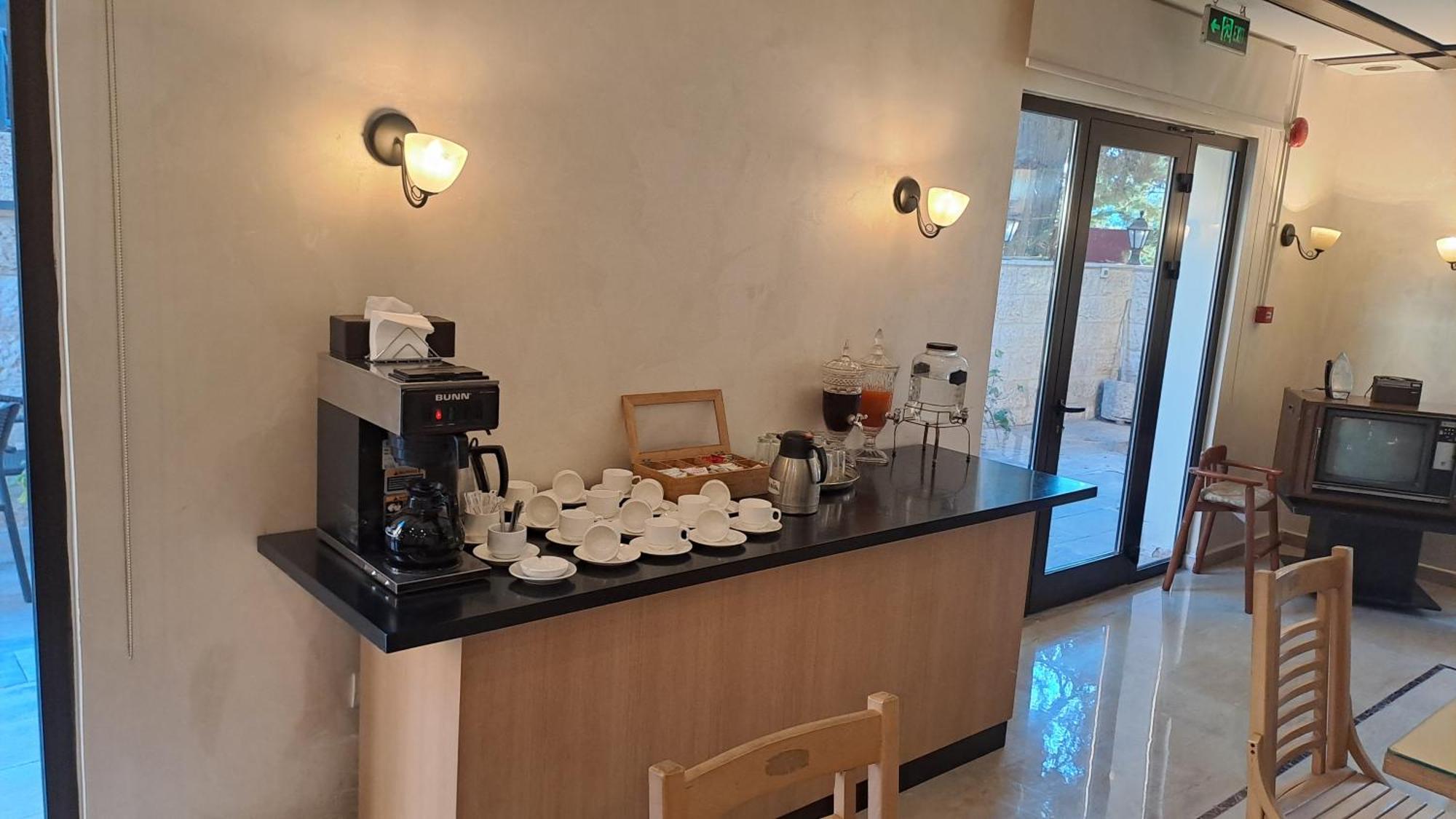 Jabal Hotel