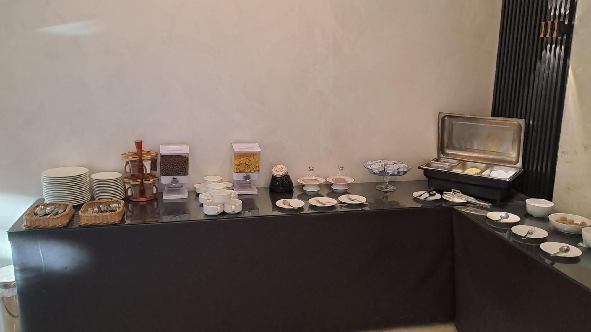 Jabal Hotel